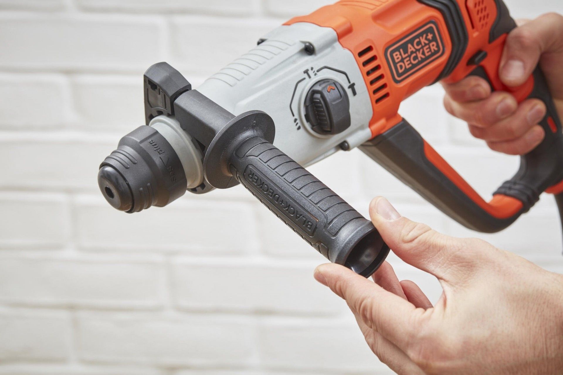 Martelo SDS-Plus 800W com mala refª BEHS02K BLACK DECKER