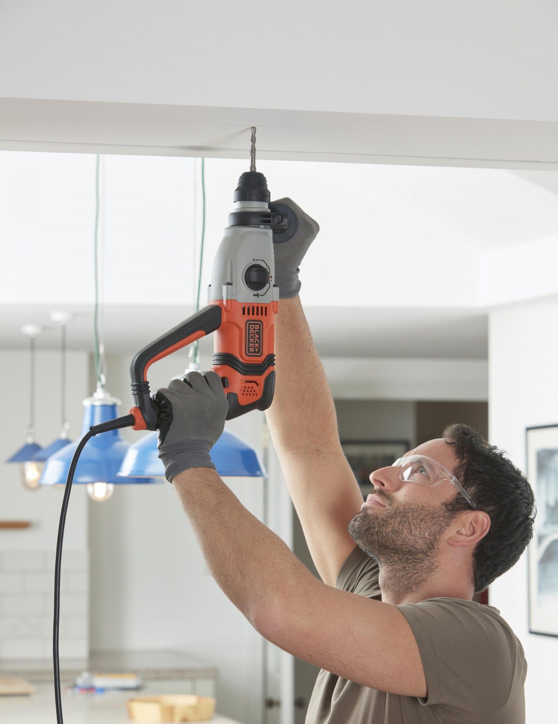 Martelo SDS-Plus 800W com mala refª BEHS02K BLACK DECKER