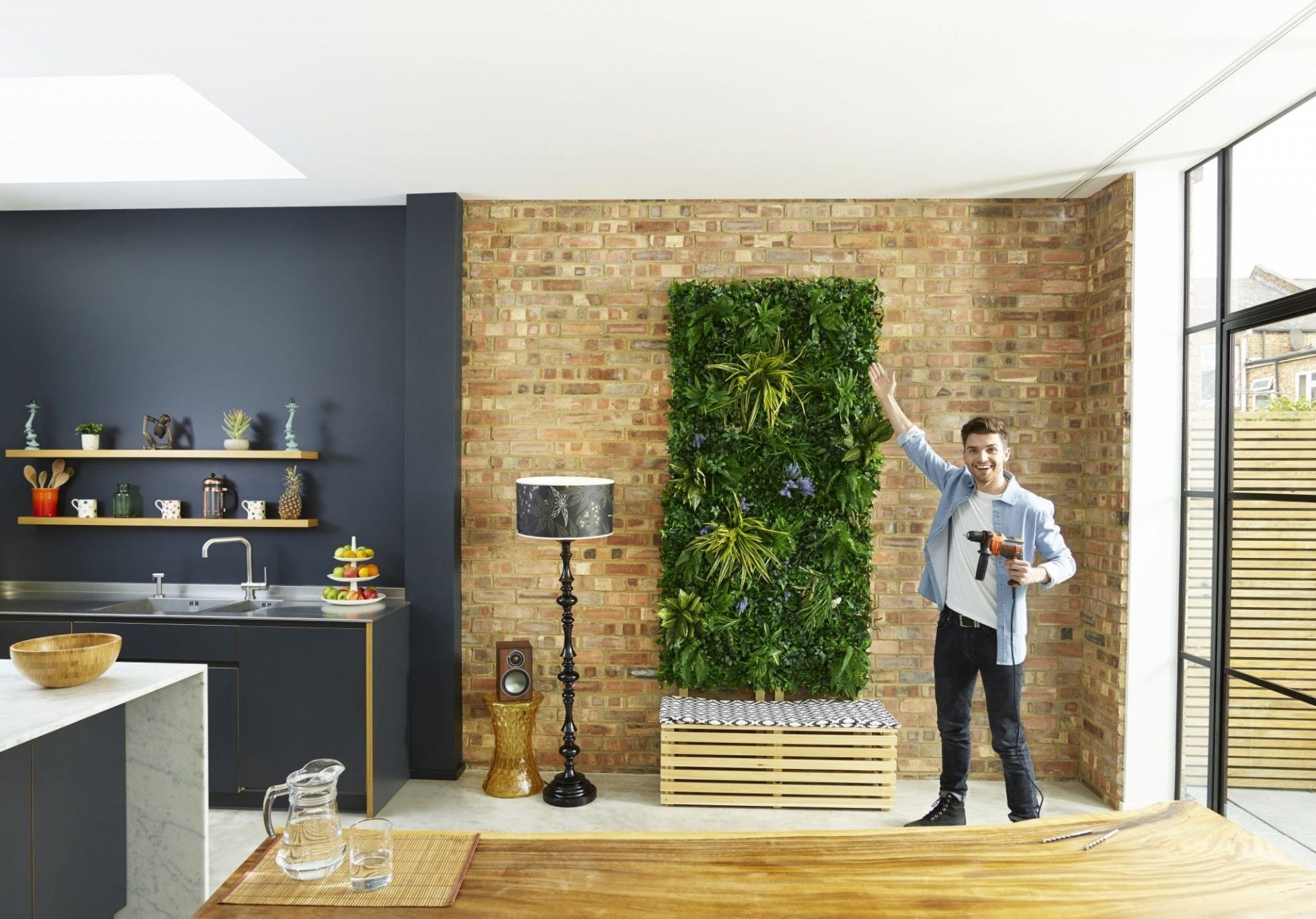 Berbequim com Percussão 710W com set 32 acessórios e saco de transporte refª BEH710SA32 BLACK DECKER