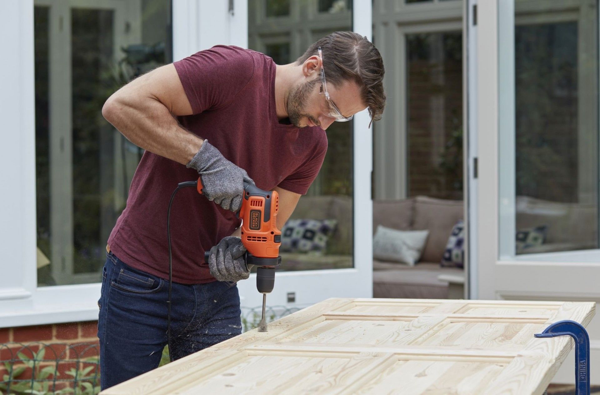 Berbequim com Percussão 500W refª BEH200 BLACK DECKER