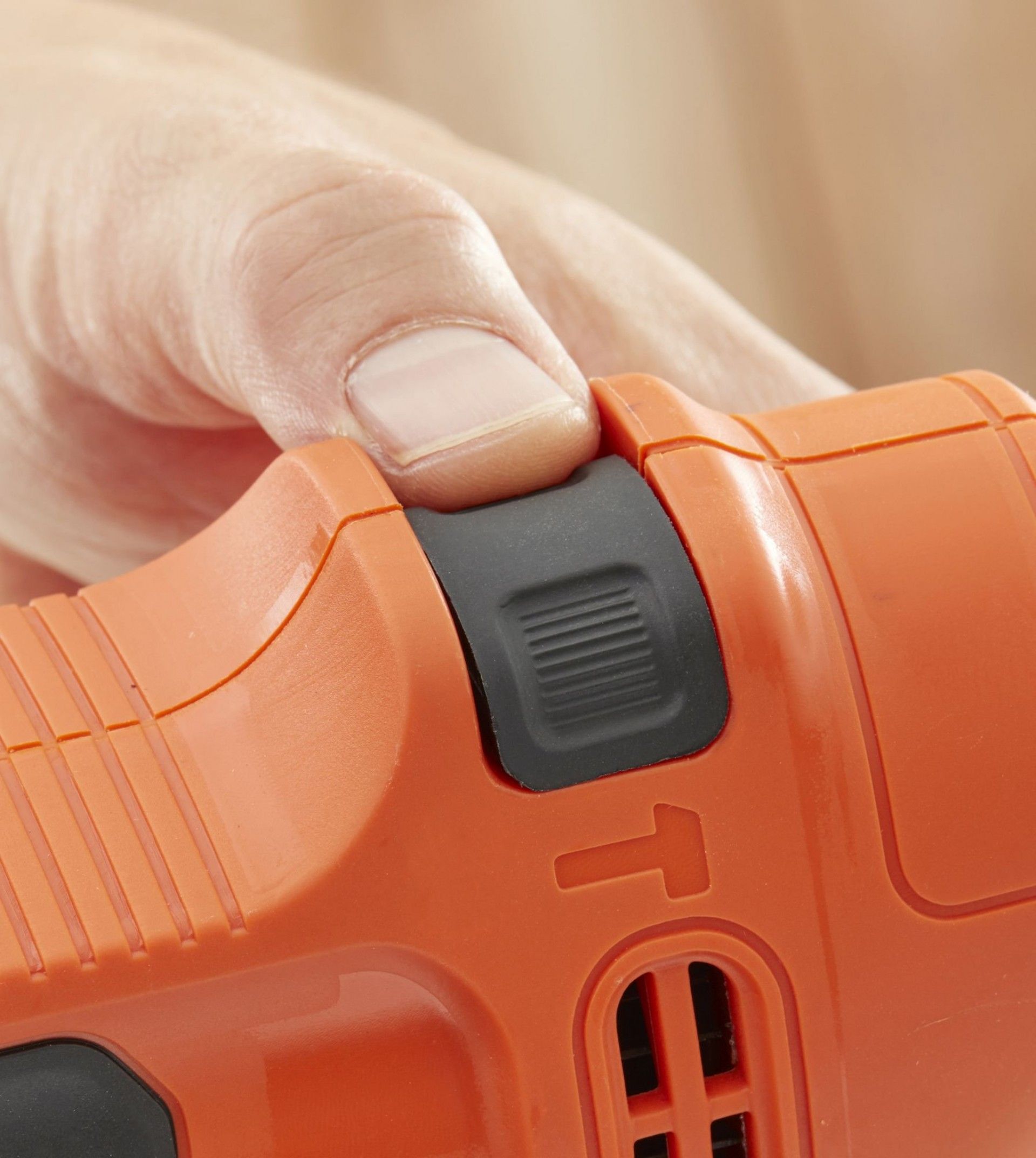 Berbequim com Percussão 500W refª BEH200 BLACK DECKER