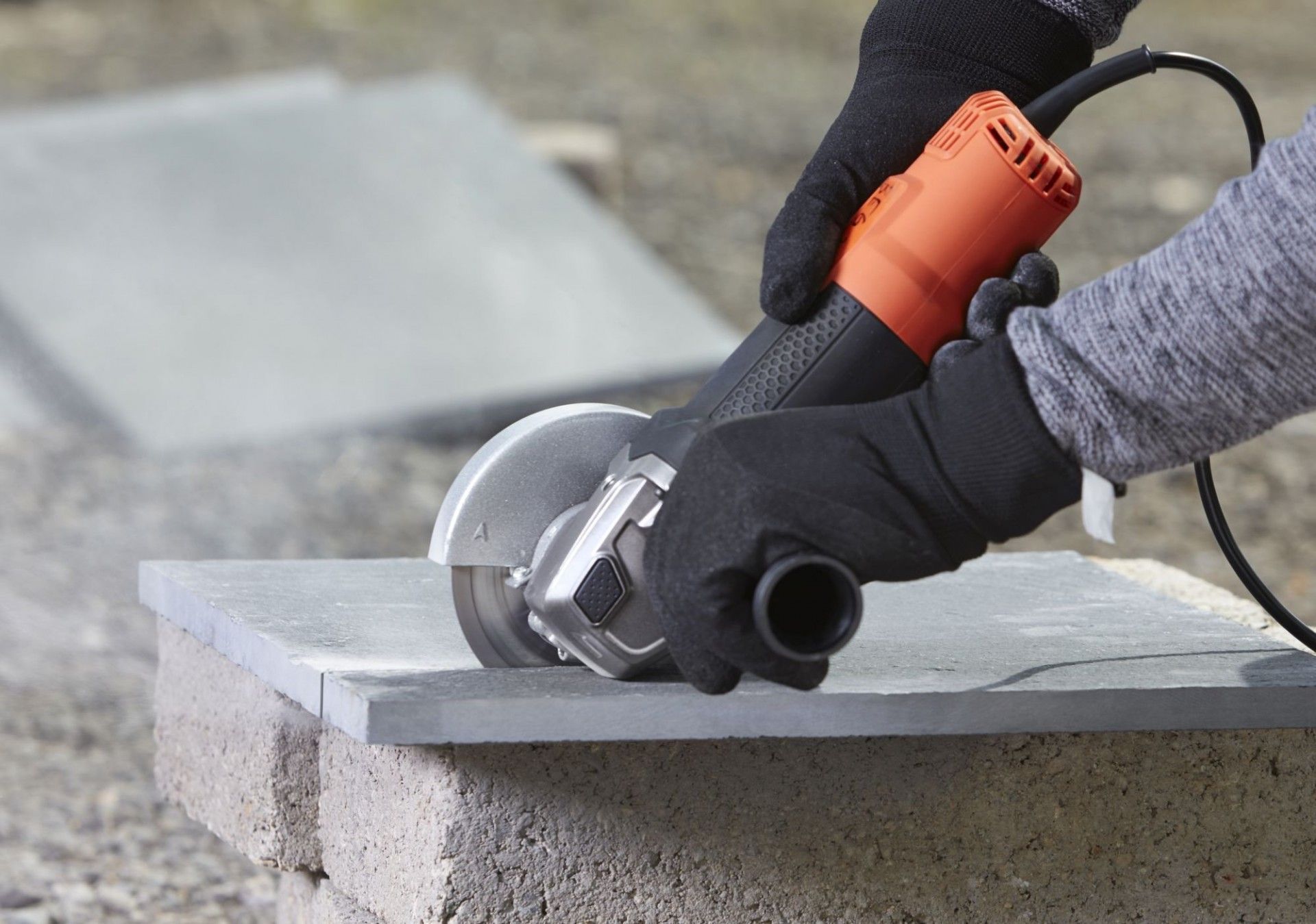 Rebarbadora 900W 125mm refª BEG220 BLACK DECKER