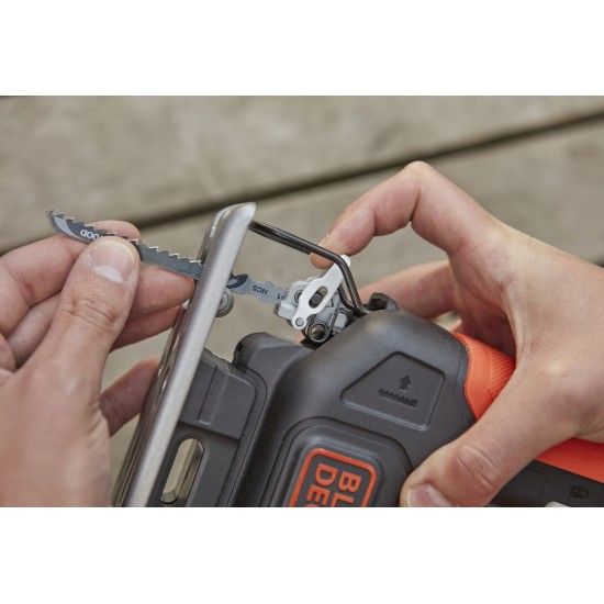 Serra de recortes 12V sem bateria/carregador ref BDCJS12N BLACK DECKER