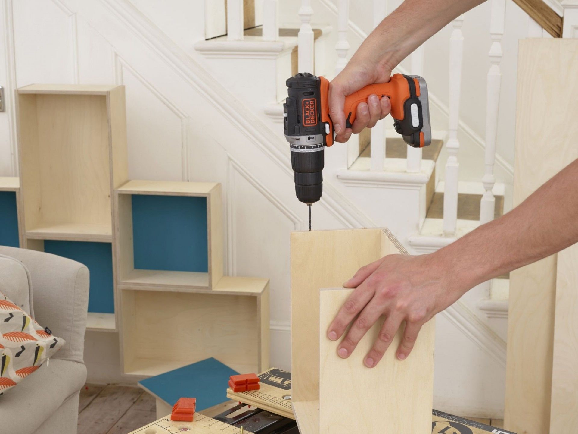 Aparafusadora com Percussão 12V 1,5Ah Litio refª BDCHD12S1 BLACK DECKER