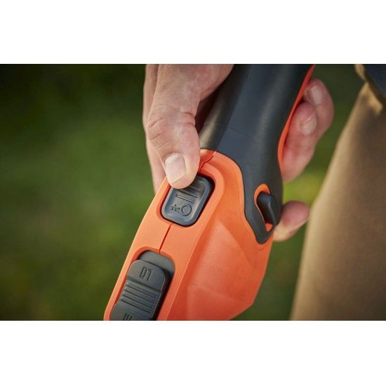 Aparador 36V 2,5Ah 33cm com tecnologia POWERCOMMAN refª BCSTE636L1 BLACK DECKER Aparador 36V 2,5Ah 33cm com tecnologia POWERCOMMAN refª BCSTE636L1 BLACK DECKER