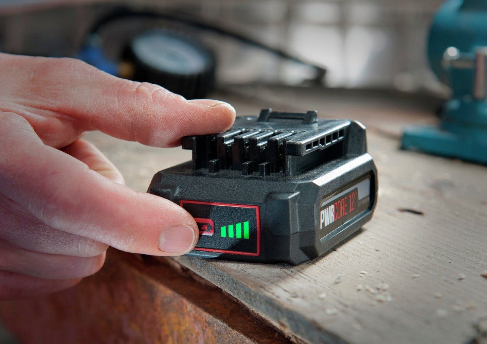 Bateria de lítio «Keep Cool?» de 12V e 2,0Ah e carregador Bateria refª BC1E2110AA Skil