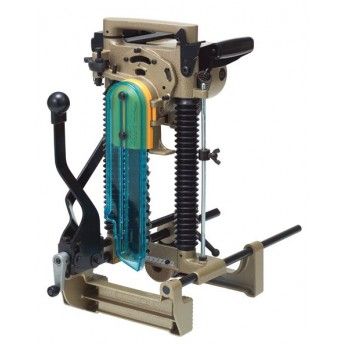 Entalhadeira de corrente 1.140W 7104L Makita