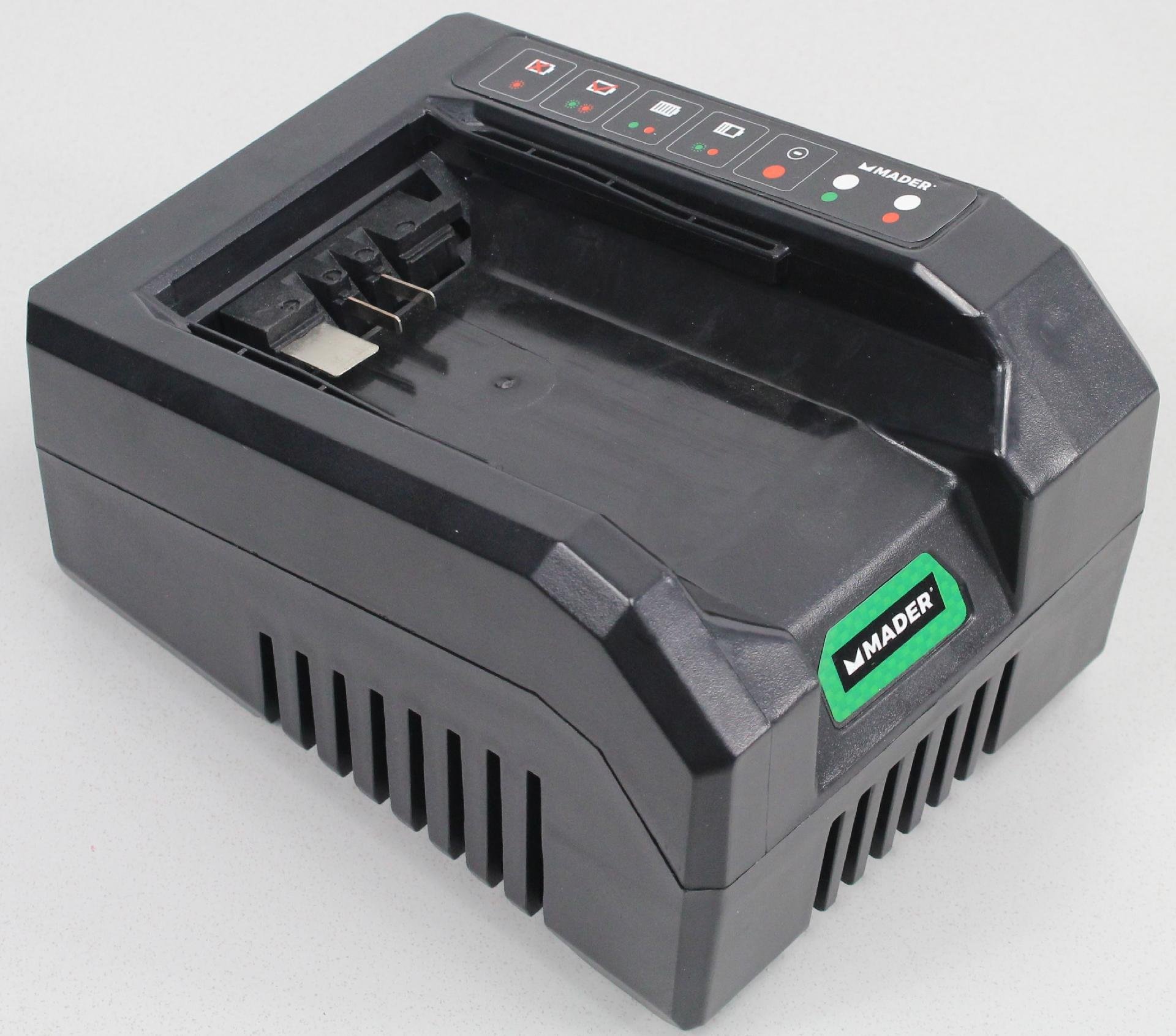 Tesoura de Podar a Bateria 350W MADER refª 69340 MADER