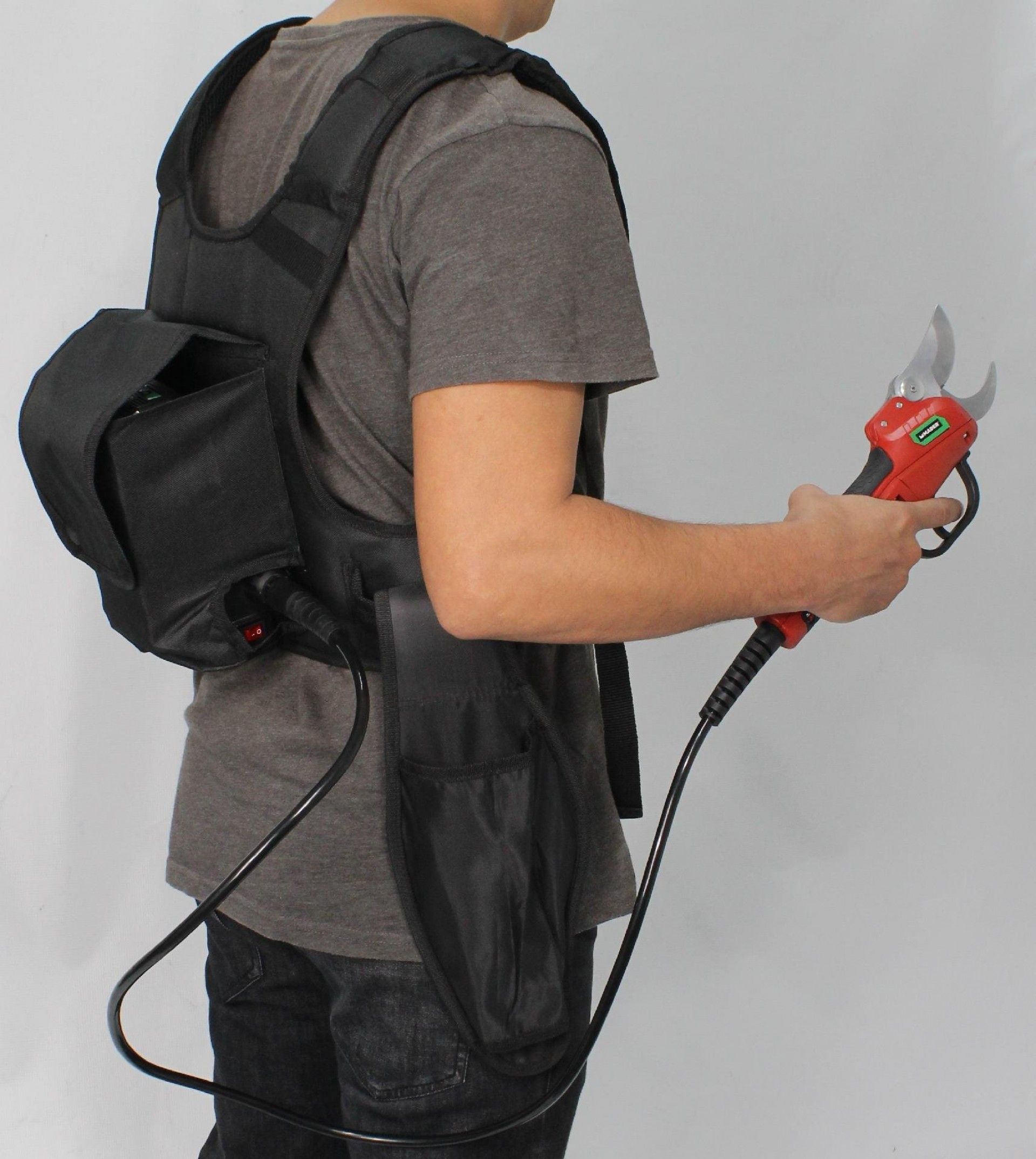 Tesoura de Podar a Bateria 350W MADER refª 69340 MADER