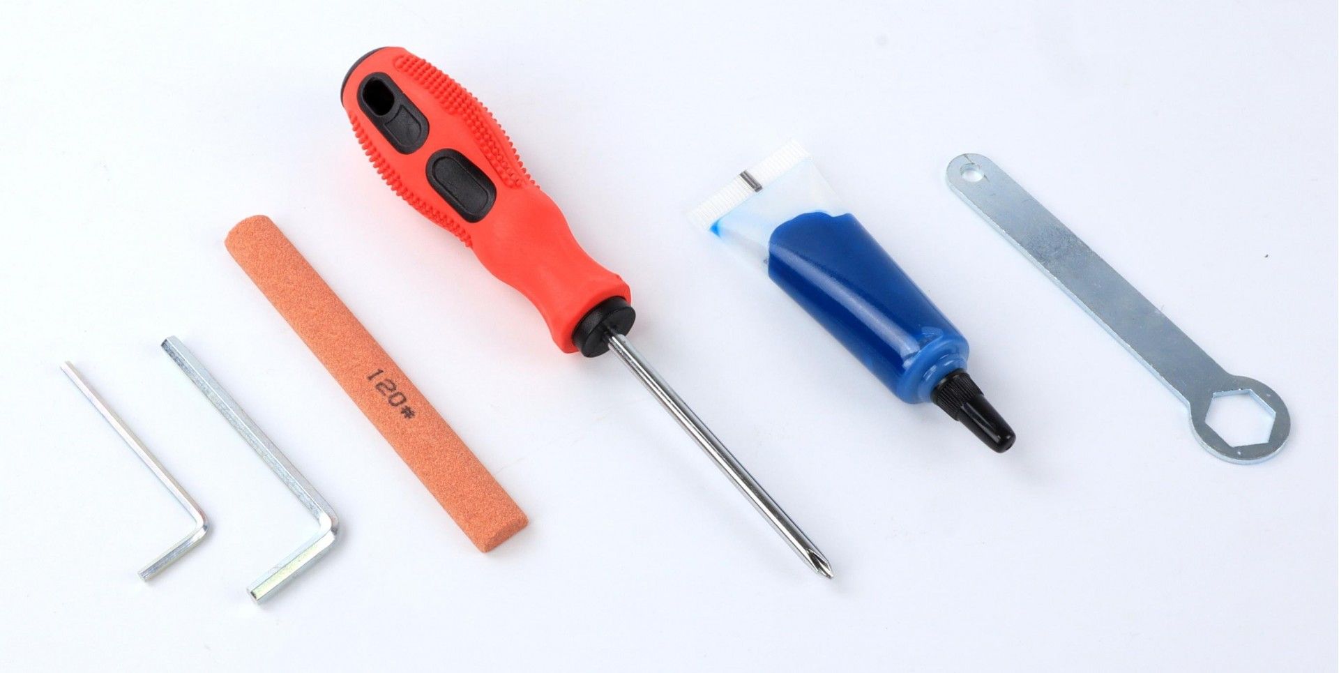 Tesoura de Podar, com Bateria 16.8V, 2.0Ah refª 69332 MADER
