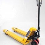 Porta-Paletes Hidrulico,  2.5T, PU, 540x1150mm ref 65248 MADER