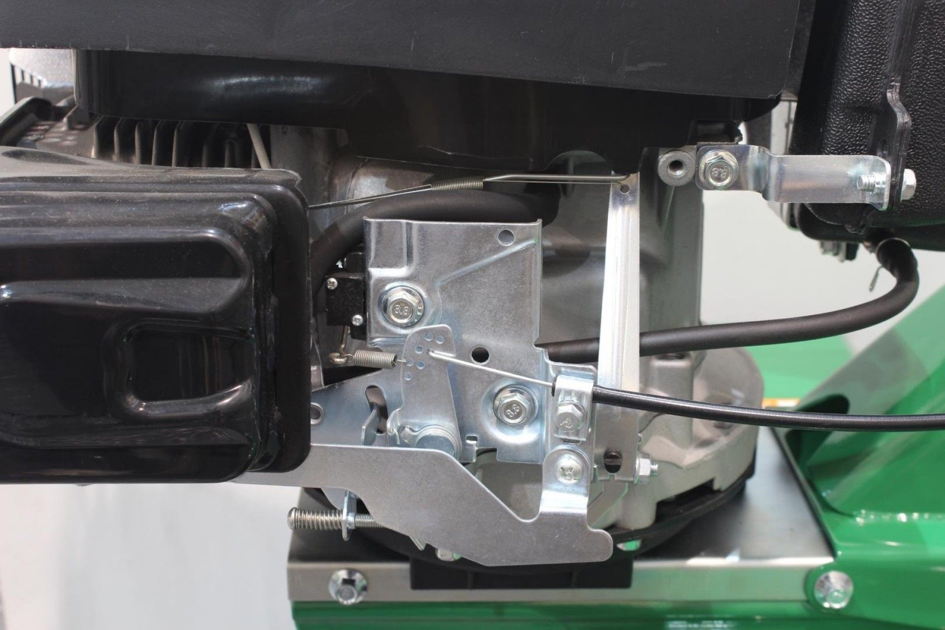 Motoenxada a Gasolina, 6HP, 173CC - KEVIN LINE® refª 56809 MADER