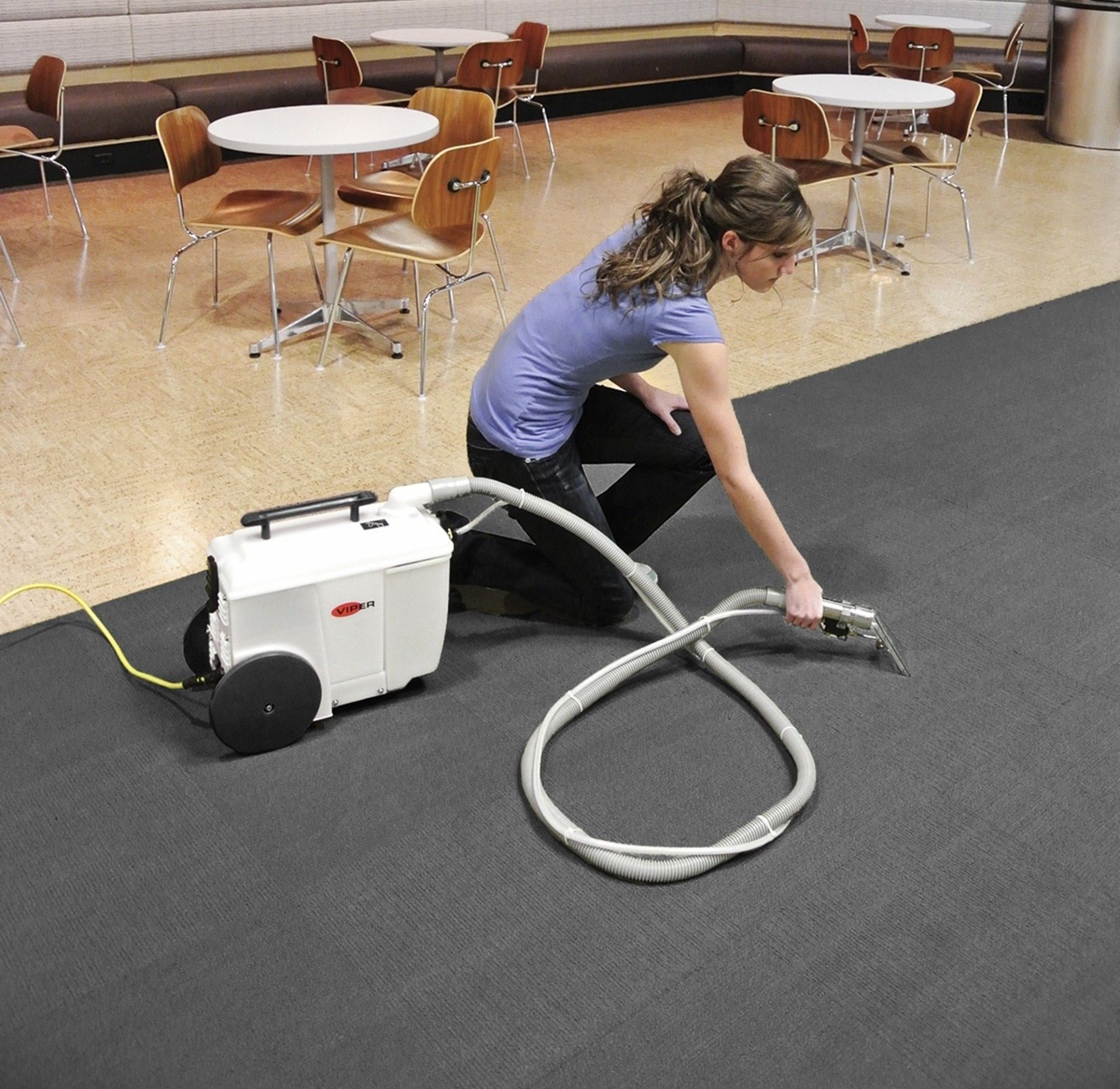 Lavadora carpetes WOLF130-EU refª 50000589 Nilfisk