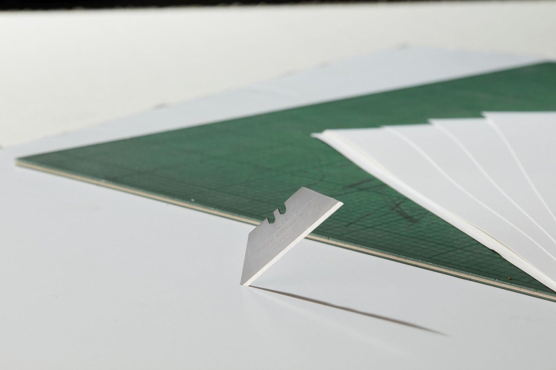 Folhas de Faca 1992 - Distribuidor 10 folhas refª 2-11-921 STANLEY