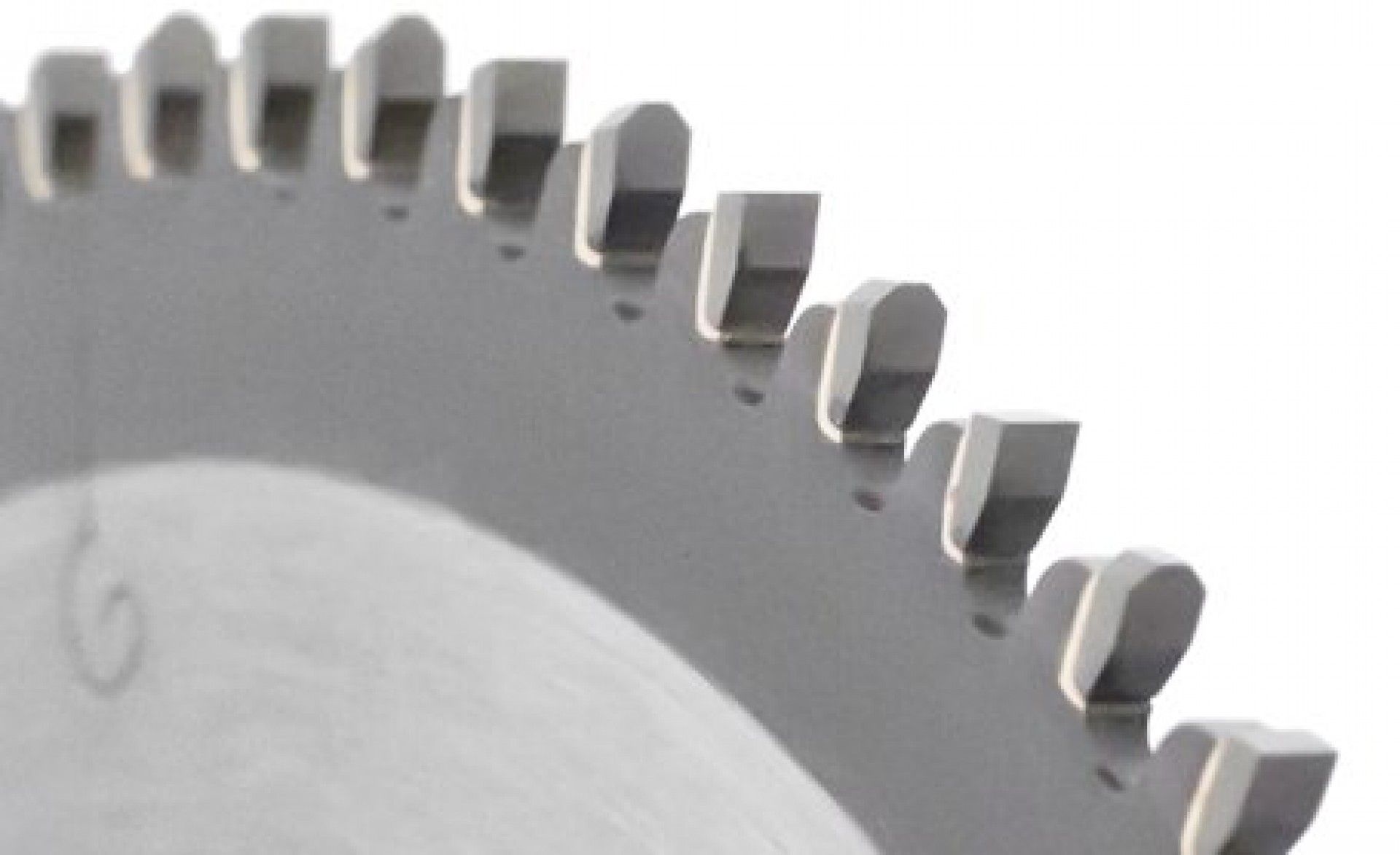 Disco serra circular p/ alumínio MacFer SCPA 216x30mm Z80 refª 125.0002 MACFER