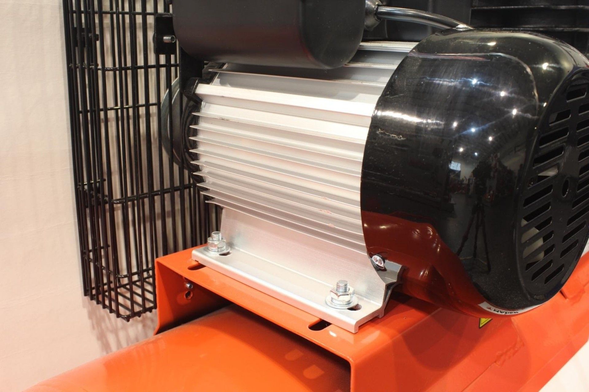 Compressor de Ar, com Correia, 100L, 3HP refª 09360 MADER