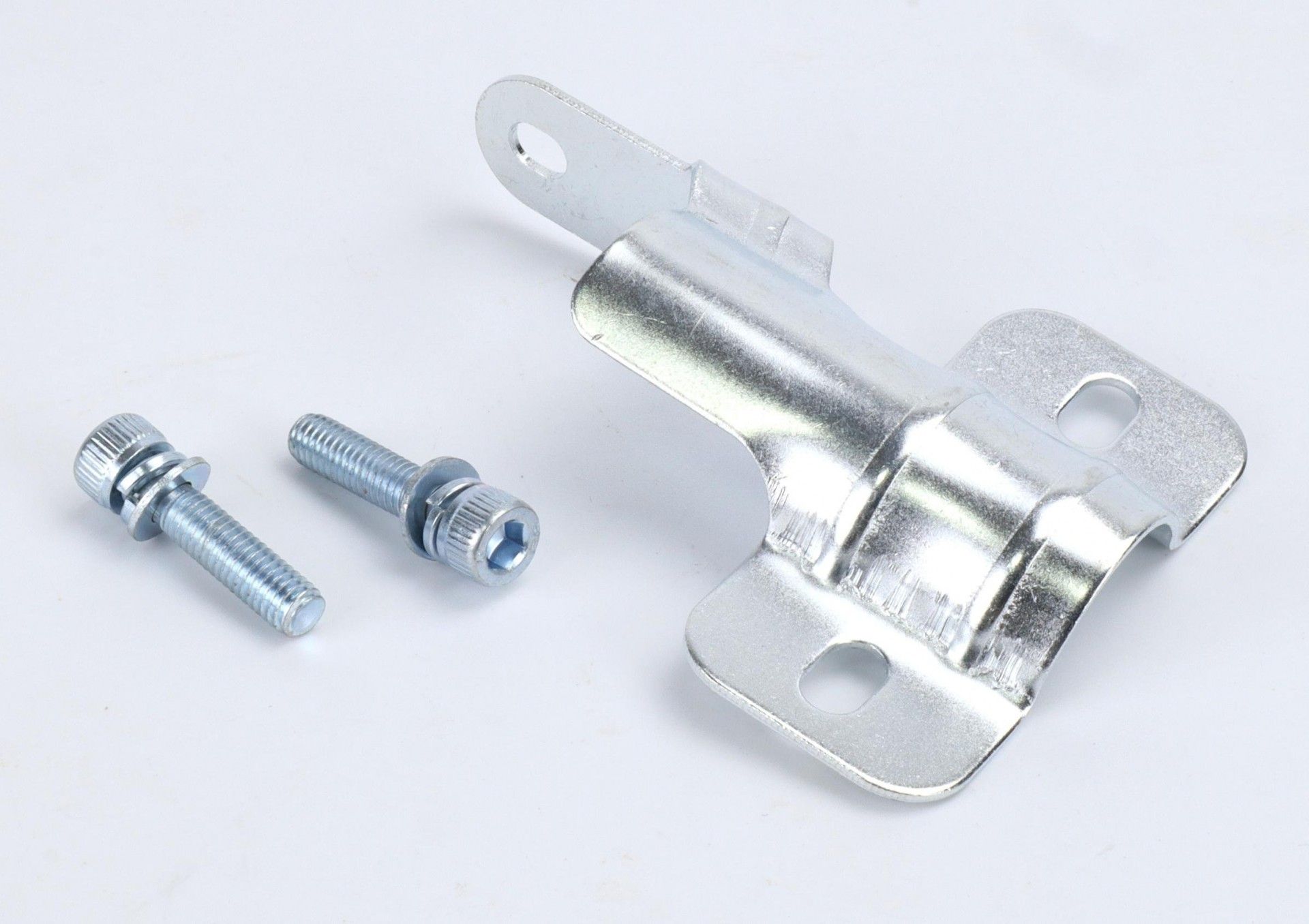 Abraçadeira para Resguardo de Roçadora, Tubo 26-28mm refª 03735 MADER