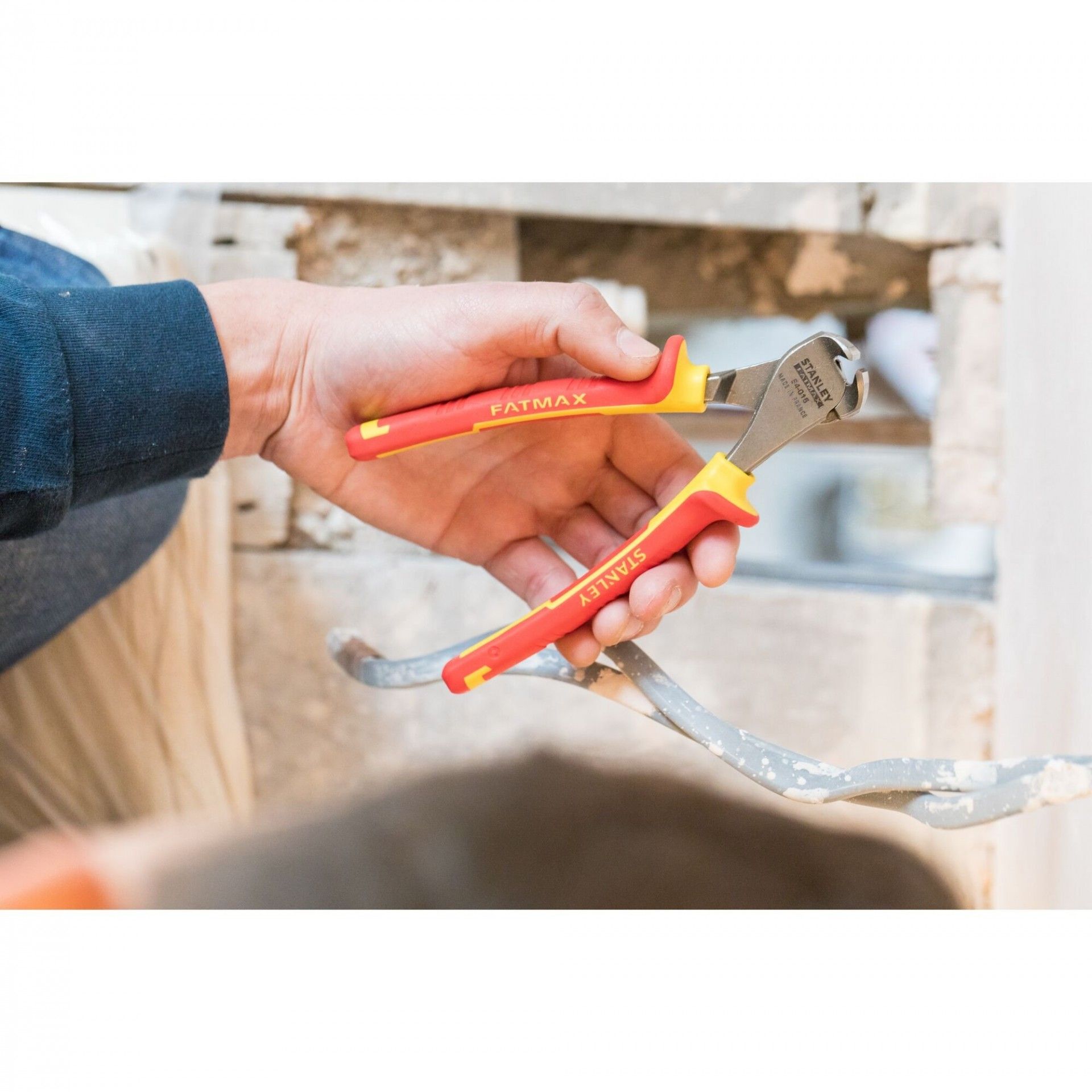 Alicate VDE 1000V Corte frontal 160mm refª 0-84-016 STANLEY