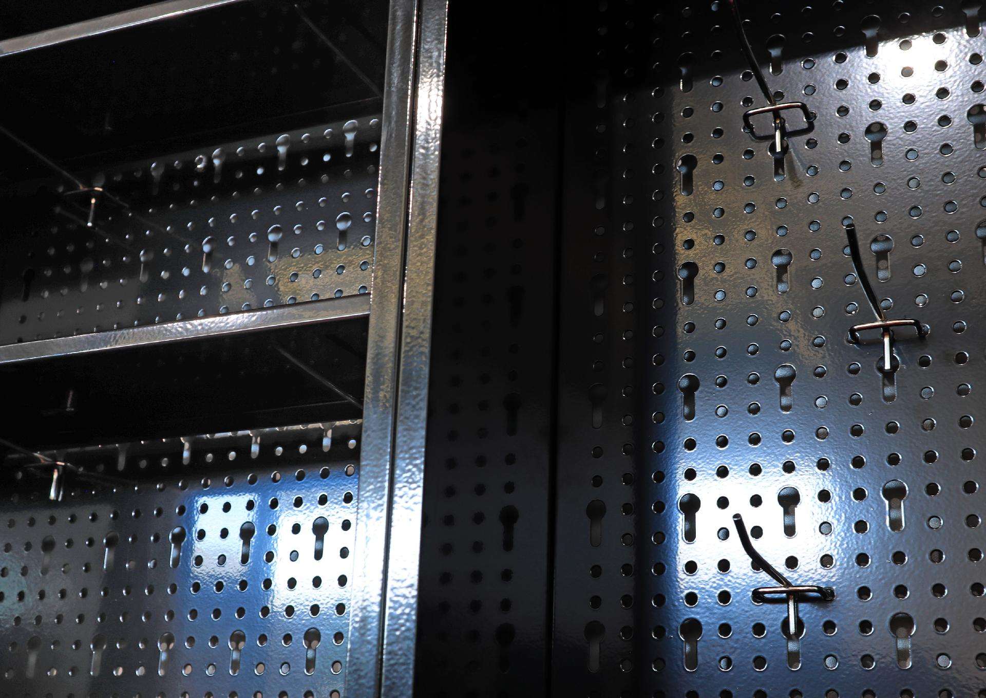 Armário de Parede, com 3 Portas, em Metal refª 65681 MADER