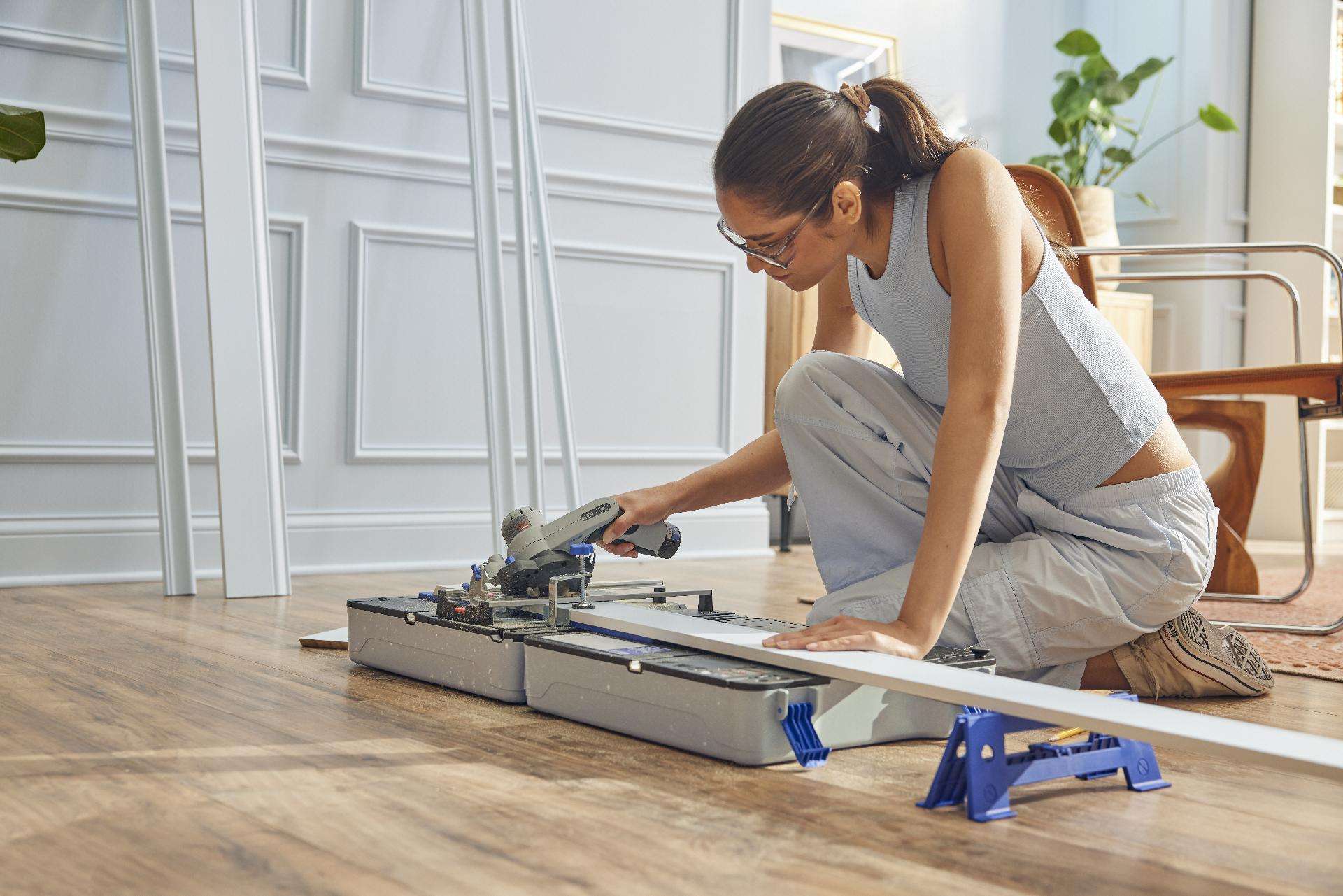 Mini-serra circular CS12V-S1C refª F013CS12JM Dremel