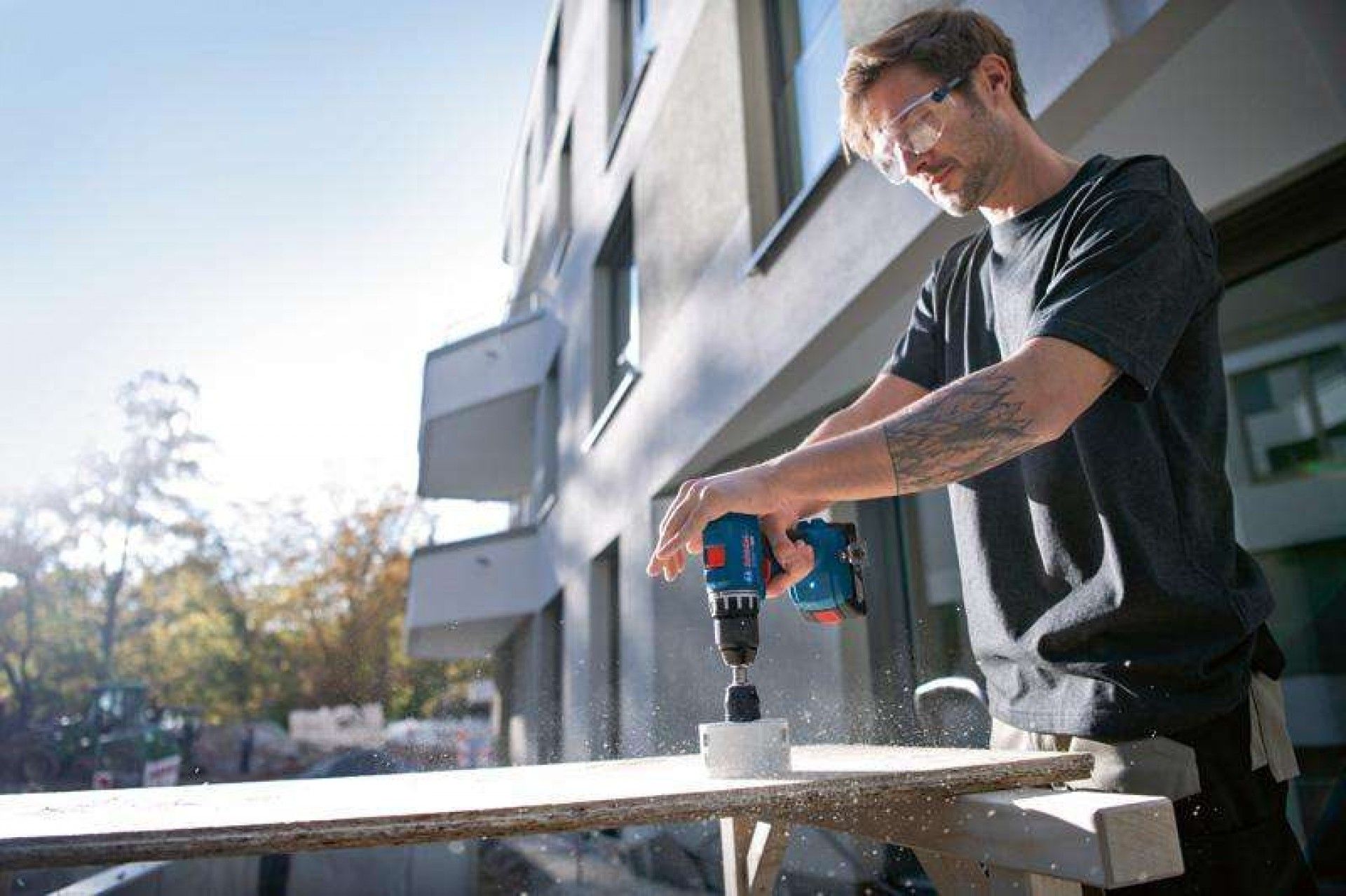 Kit ferramentas sem fio Aparafusadora GSR 18V-45 + Rebarbadora GWS 18V-8 + Martelo GBH 18V-22 Profes