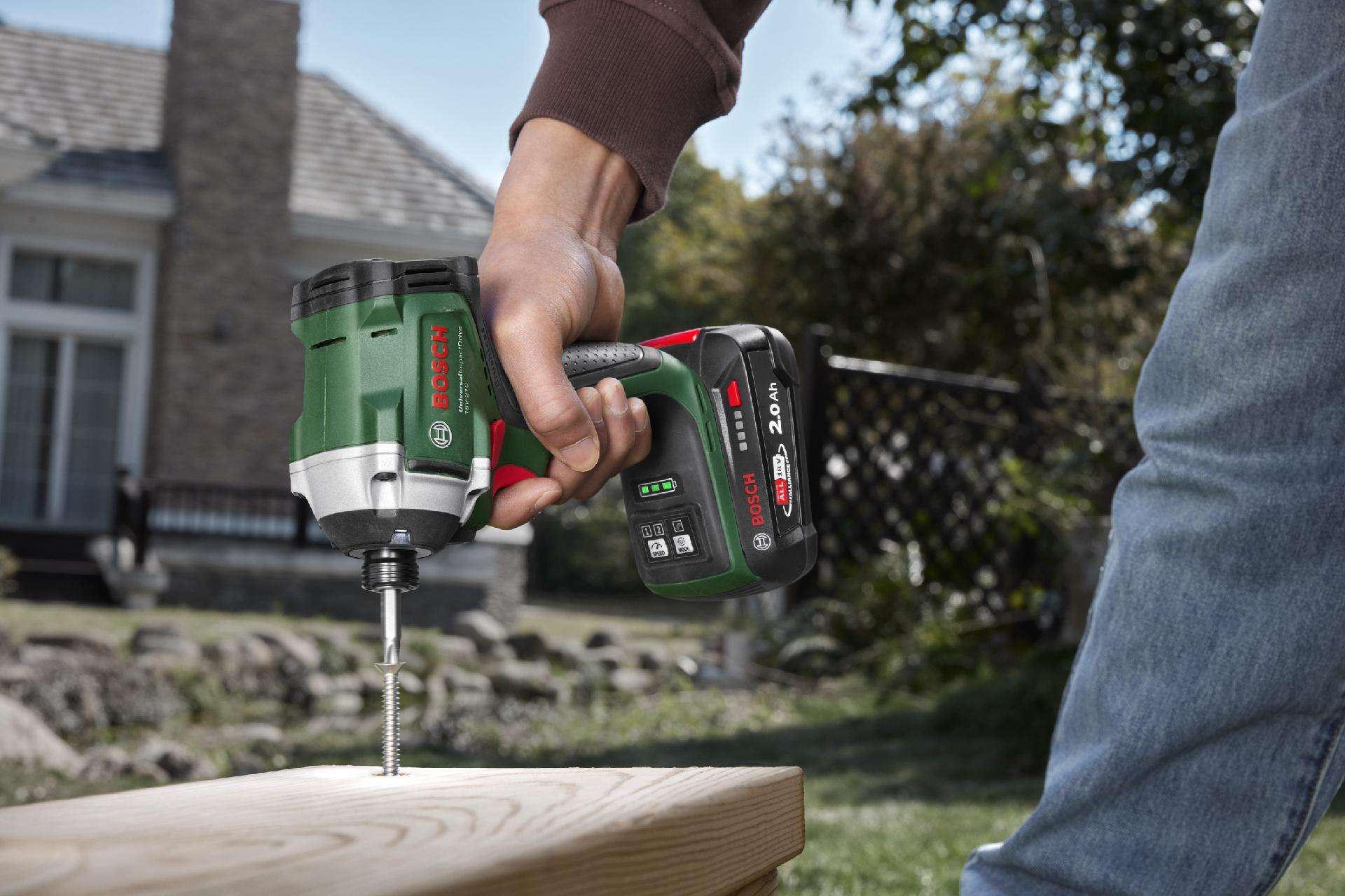 Chave de impacto UniversalImpactDrive 18V-210 refª 06039E7000 BOSCH