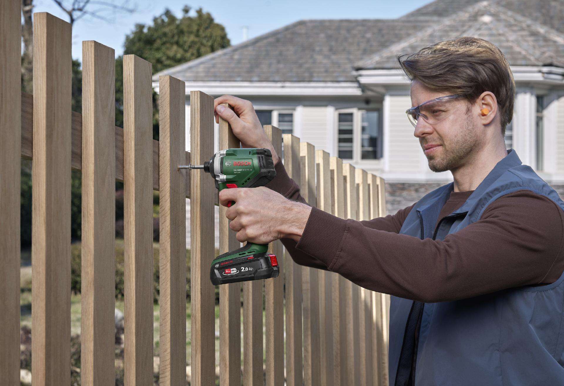 Chave de impacto UniversalImpactDrive 18V-210 refª 06039E7000 BOSCH