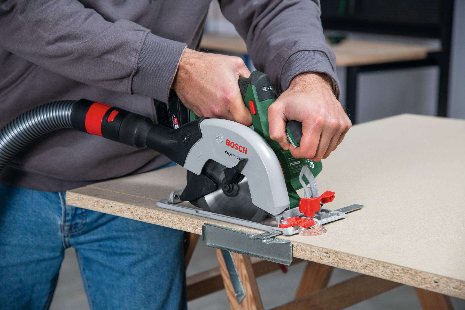 Serra circular a bateria EasyCirc 18V-48 refª 06033B1500 BOSCH