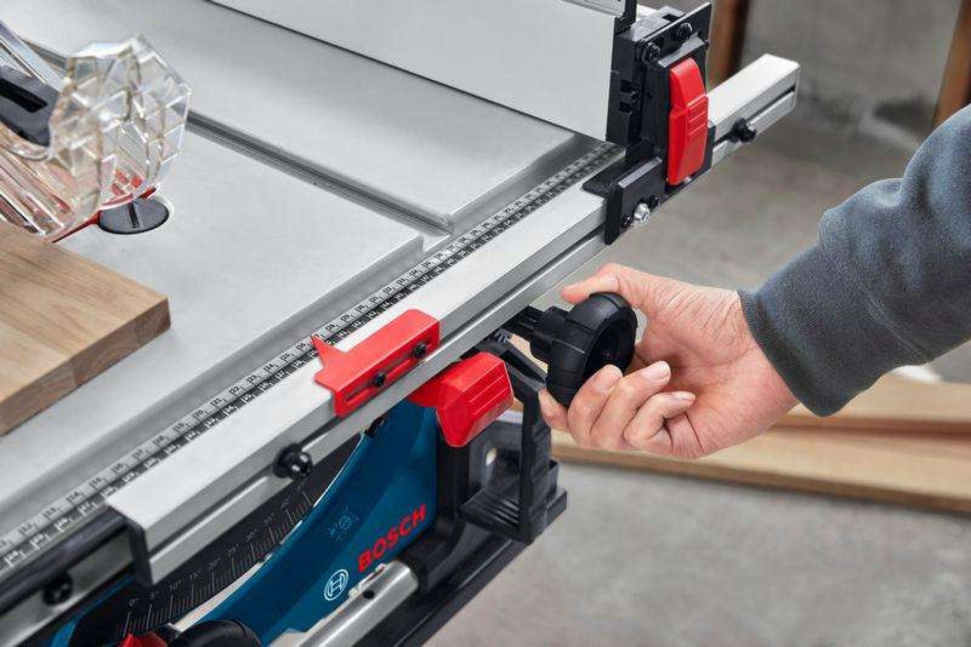 Serra mesa GTS 70-216 Professional refª 0601B30600 BOSCH