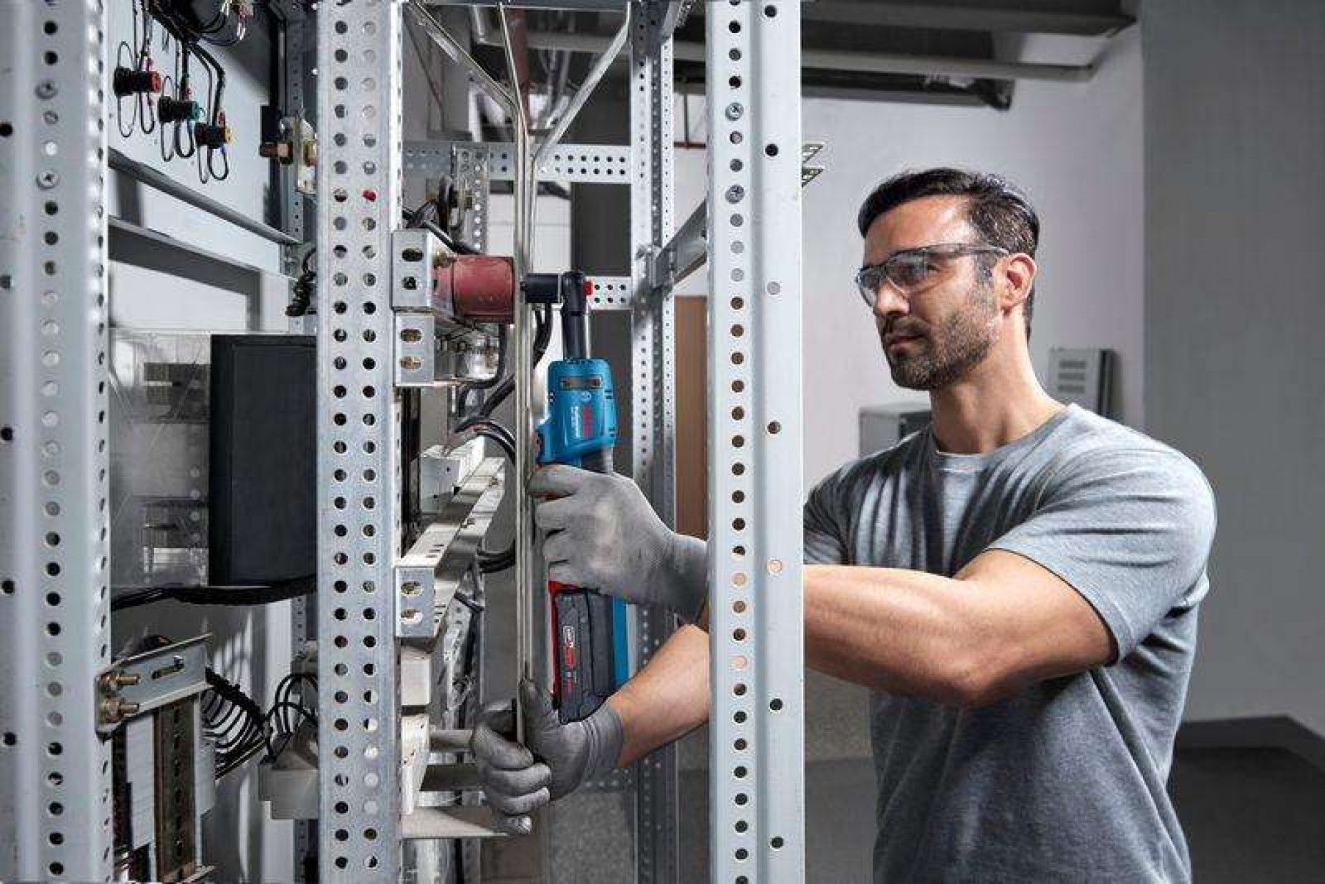 Aparafusadora angular GRC 18V-60 Professional refª 06019N8000 BOSCH