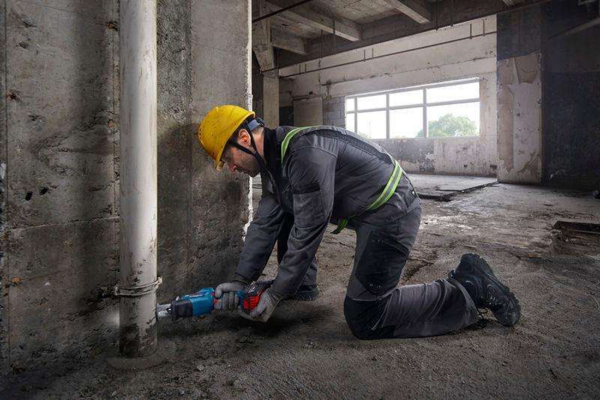 Serra de sabre a bateria GSA 18V-24 Professional refª 06016A5101 BOSCH