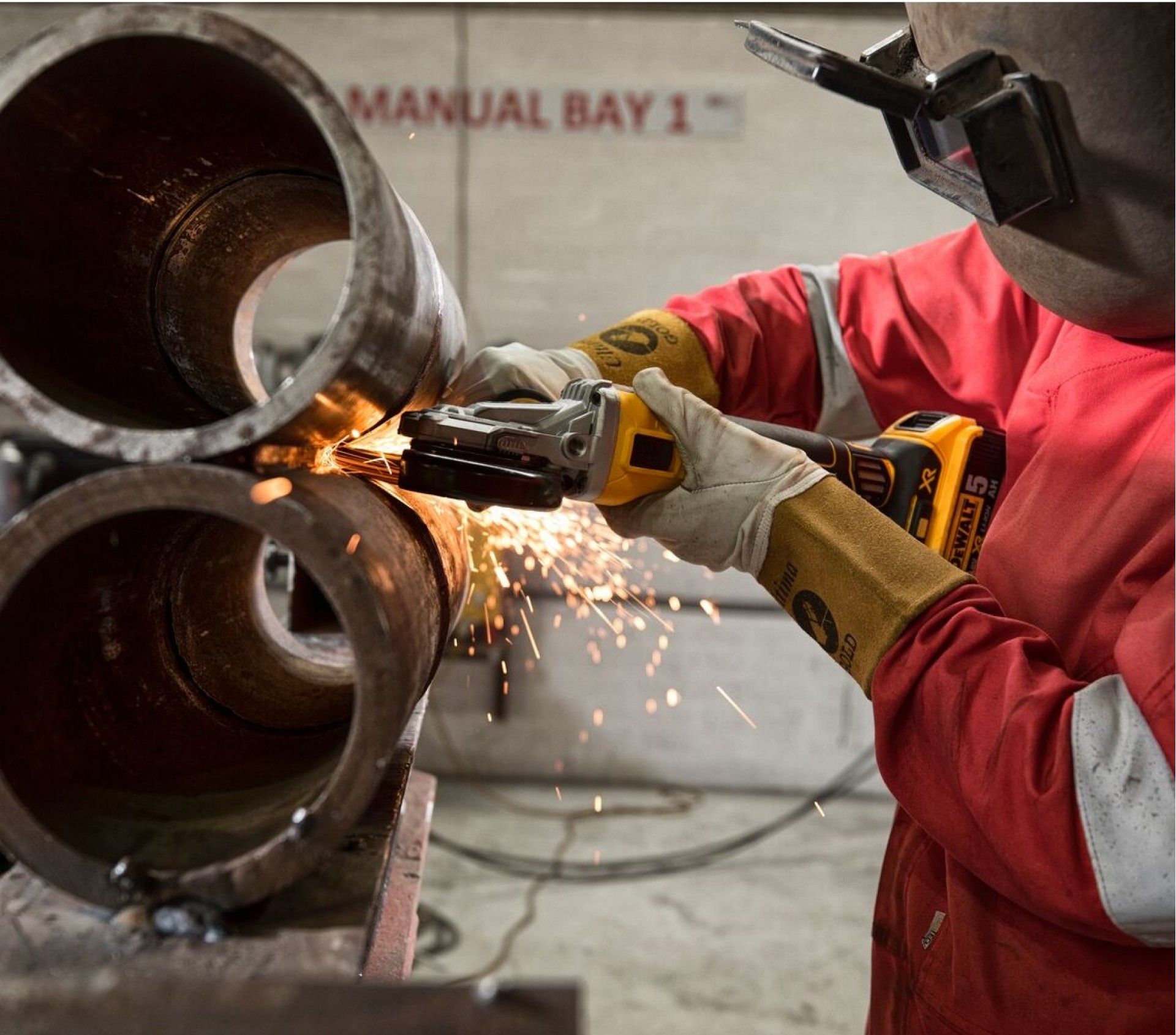 Rebarbadora a bateria 18V 125mm (sem bateria) DCG405FN-XJ DeWalt