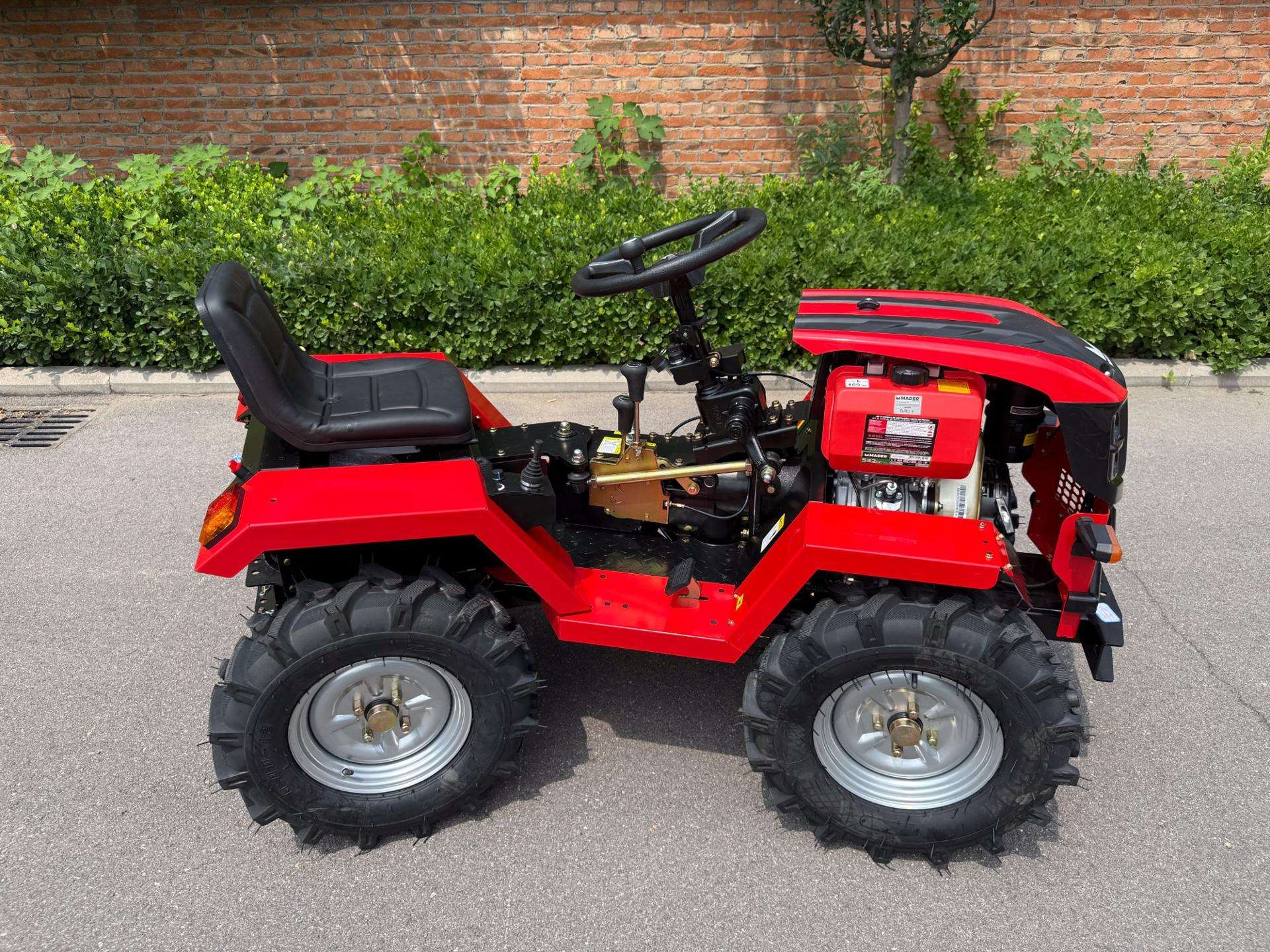 Mini Trator, Diesel, 532cc, 6 Velocidades ref. 28521 MADER