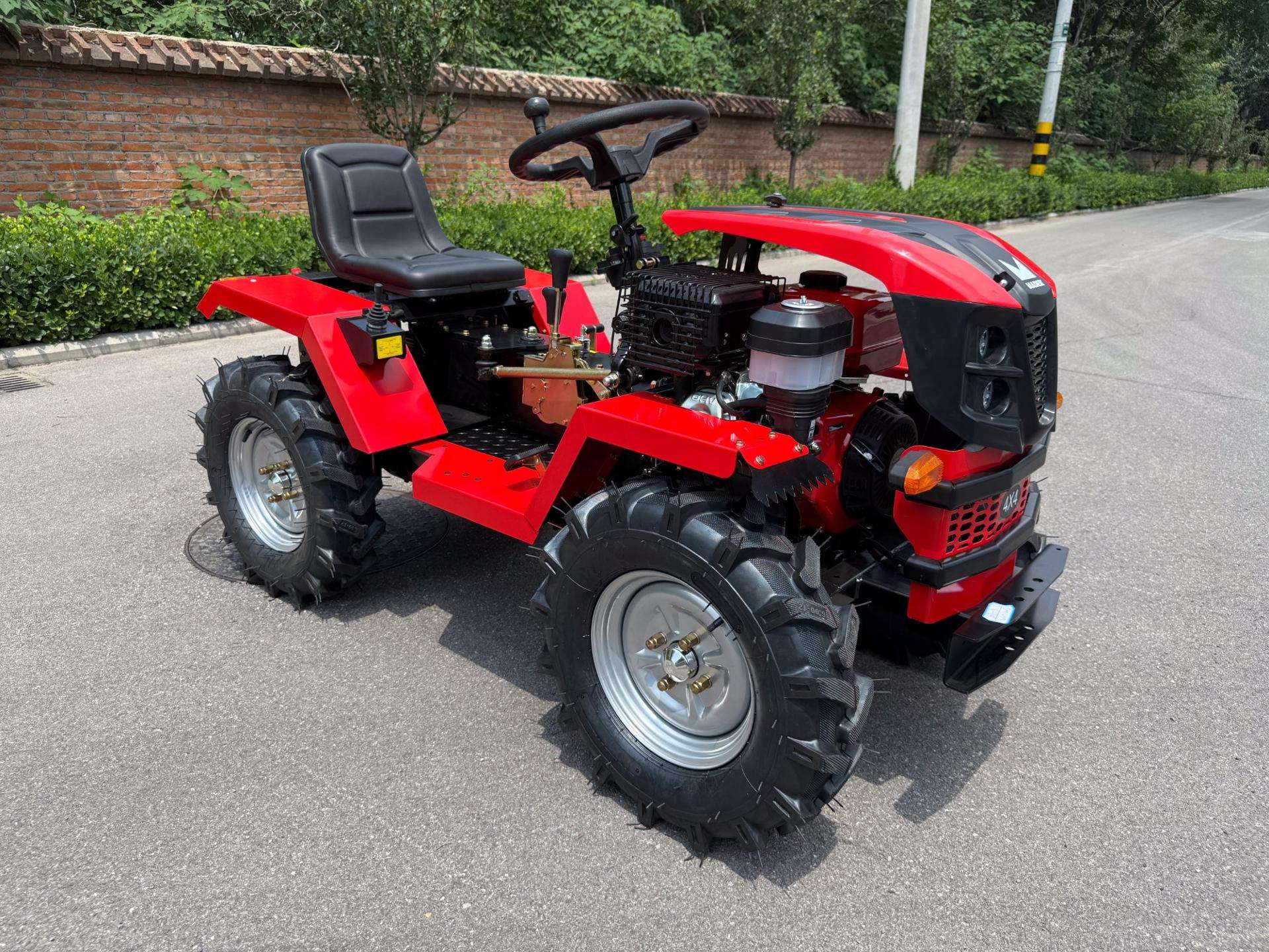 Mini Trator, Gasolina, 457cc, 6 Velocidades ref. 28520 MADER