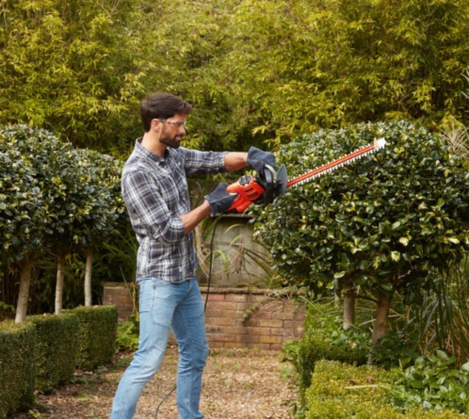 Corta-Sebes 500W 50cm refª BEHTS301-QS BLACK DECKER