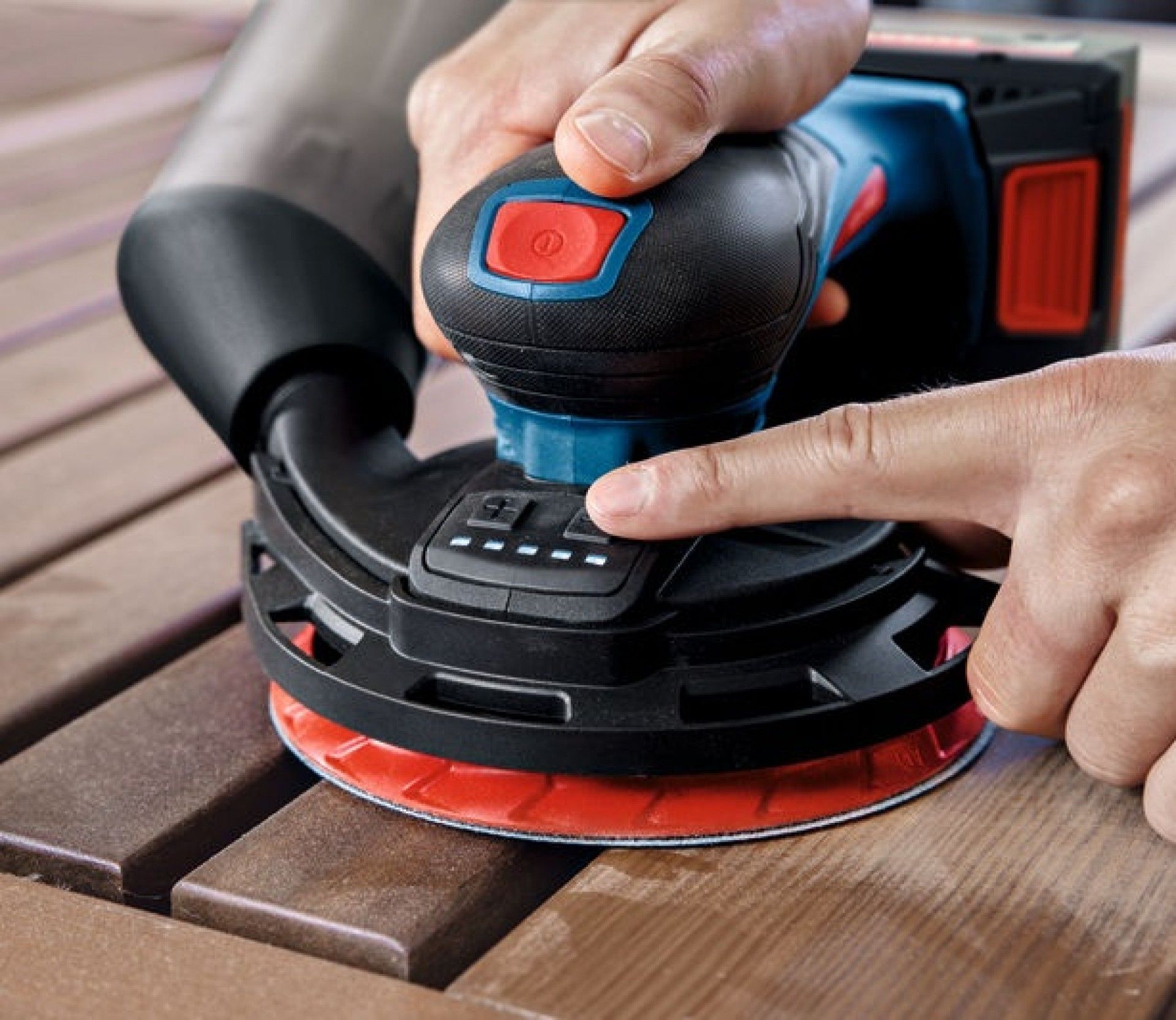 Lixadeira excêntrica sem fio EXEX18V-150-5 Professional refª 0601372900 BOSCH