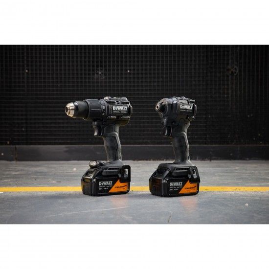 Kit Aparafusadoras DCD86M e DCF86M + 2 Bat 5.0Ah McLaren edition ref� DCK2222MP2T-QW DEWALT