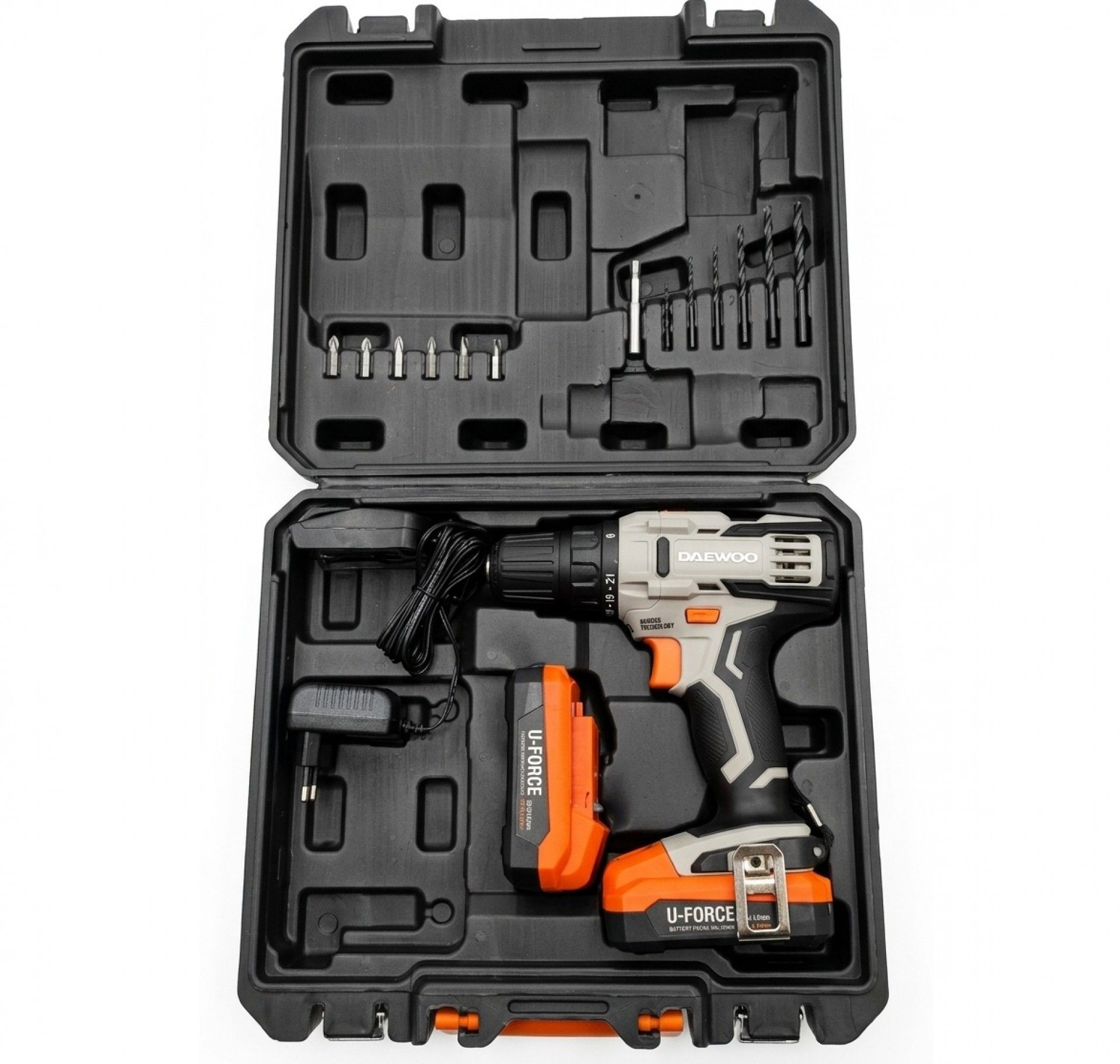 Berbequim 18V + 2 Baterias 2.0Ah + Carregador + Mala refª DALD18-P1CBK Daewoo
