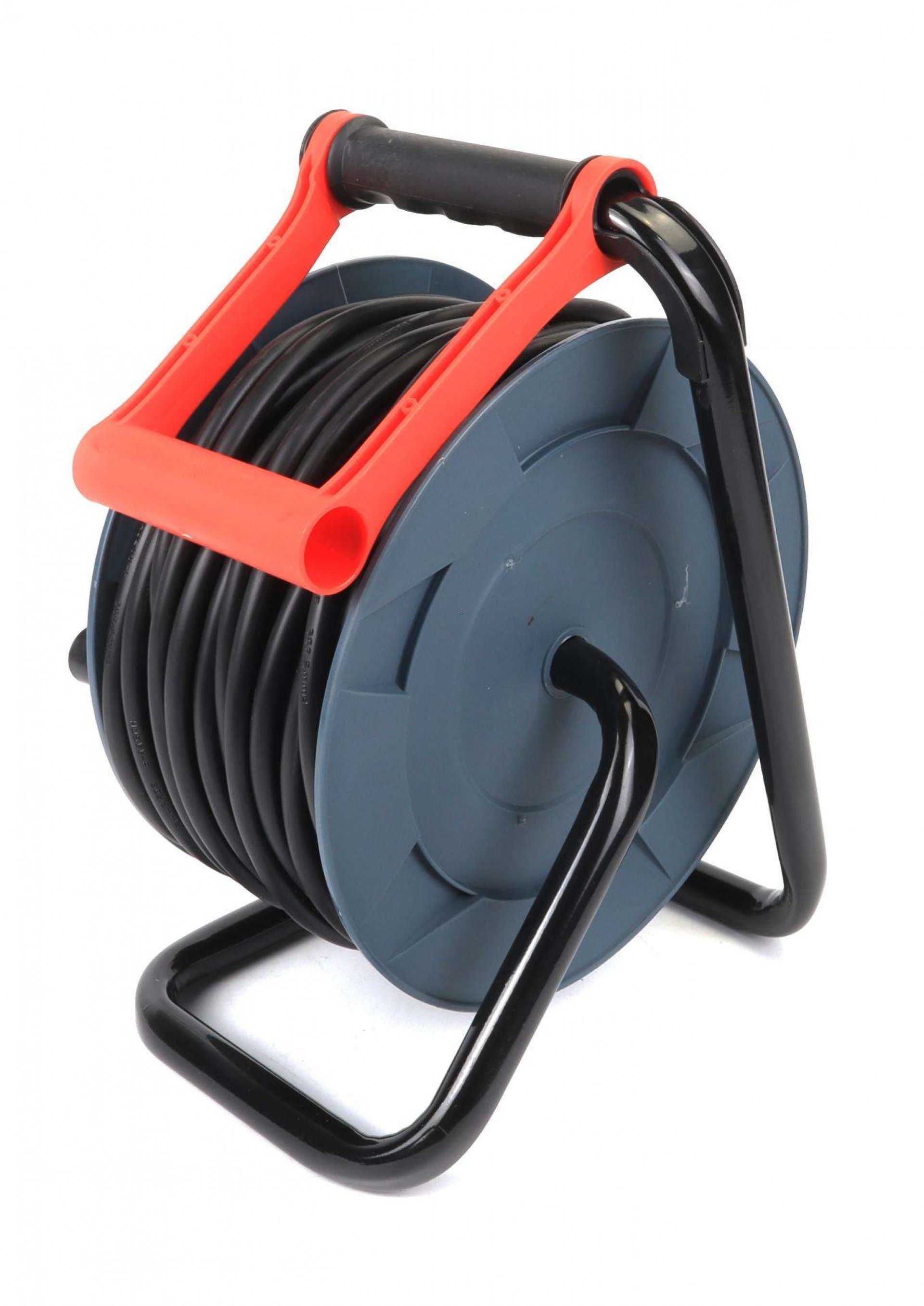 Extensão Elétrica, Enrolador Plástico, 30m, 3G2,5mm² refª 63884 MADER