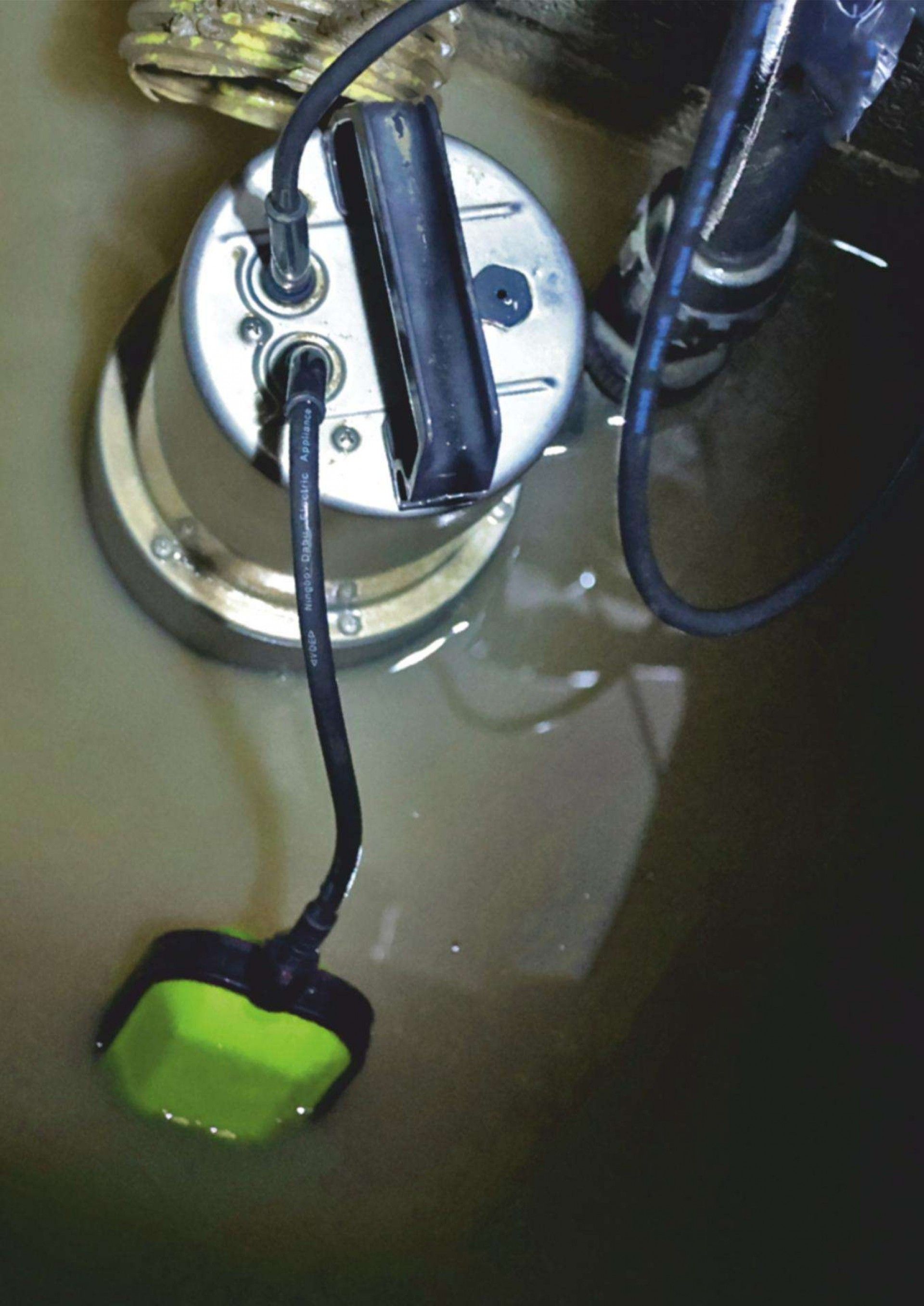 Bomba Submersível, Águas Sujas, 1300W, com Triturador refª 48583 SAURIUM